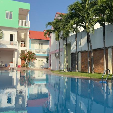 Mui Ne Volga Hotel & Apartments Фан Тиет Екстериор снимка